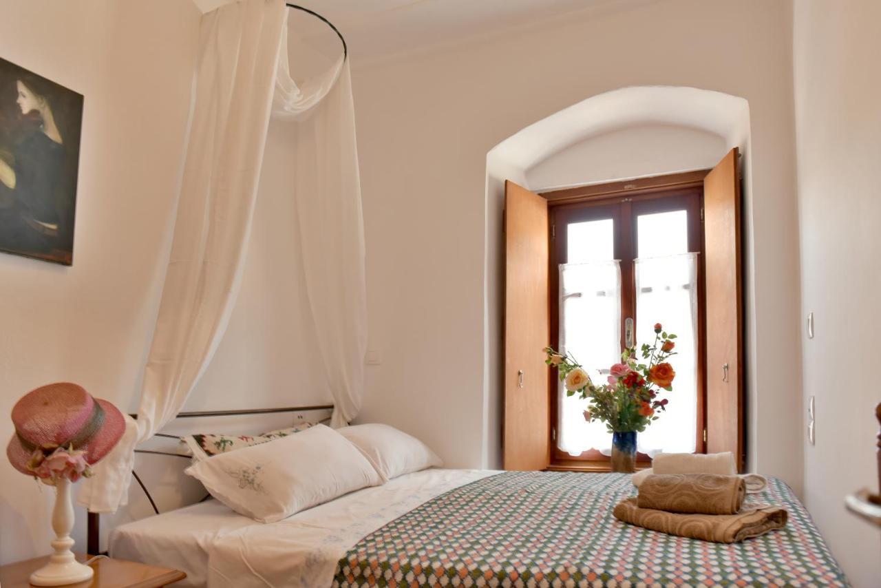 Grandmas Guest House Hydra  Esterno foto