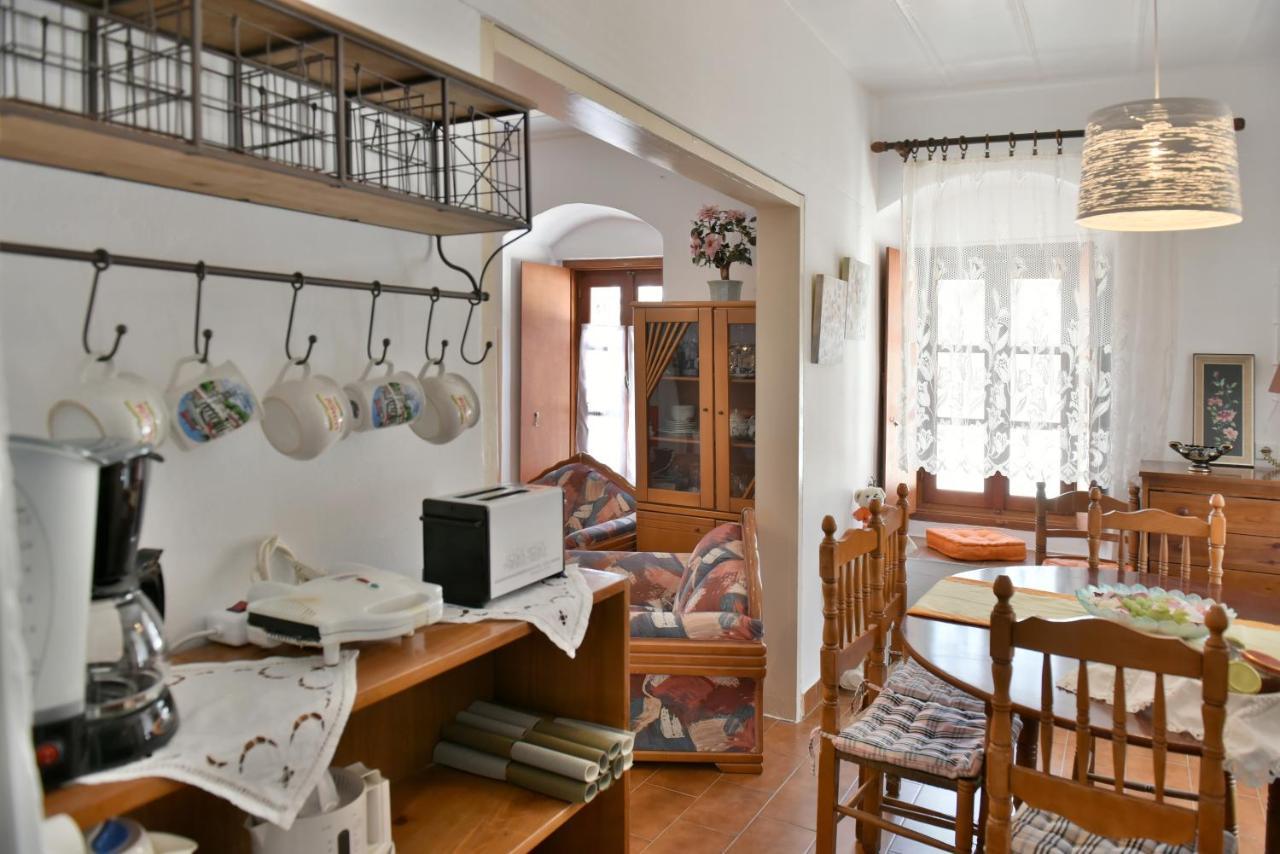 Grandmas Guest House Hydra  Esterno foto